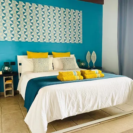 Kalufa Surf House