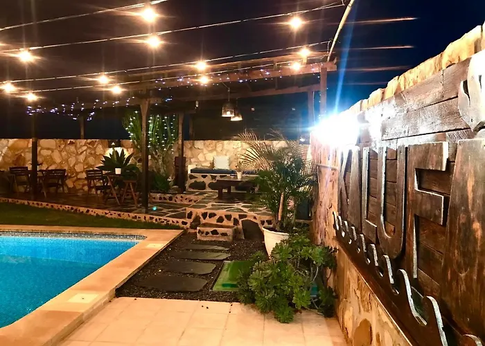Kalufa Surf House Albergue *