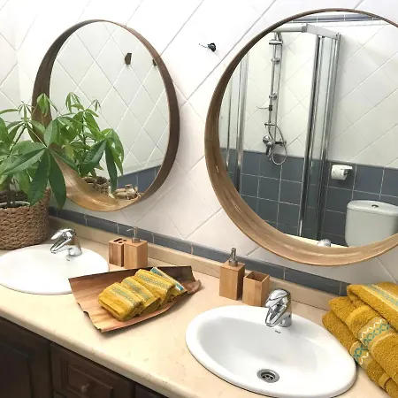 Hostel Kalufa Surf House *